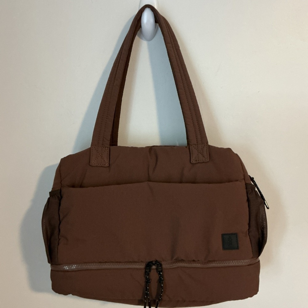 Free People Movement Camel Gym Bag / Tote with Removeable Shoulder Strap - Picture 2 of 15